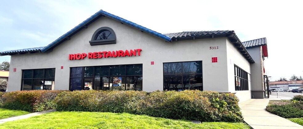 More Photos Of 5312 Old Redwood Hwy, Petaluma Restaurant For Lease