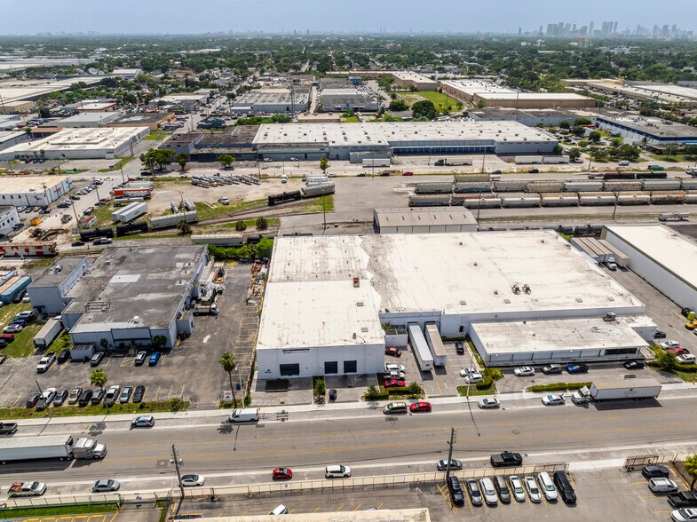 More Photos Of 6501 NW 37th Ave, Miami Warehouse For Lease