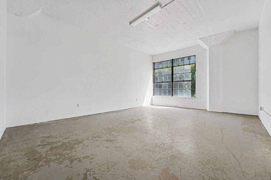 More Photos Of 421 E 6th St, Los Angeles Warehouse For Sale