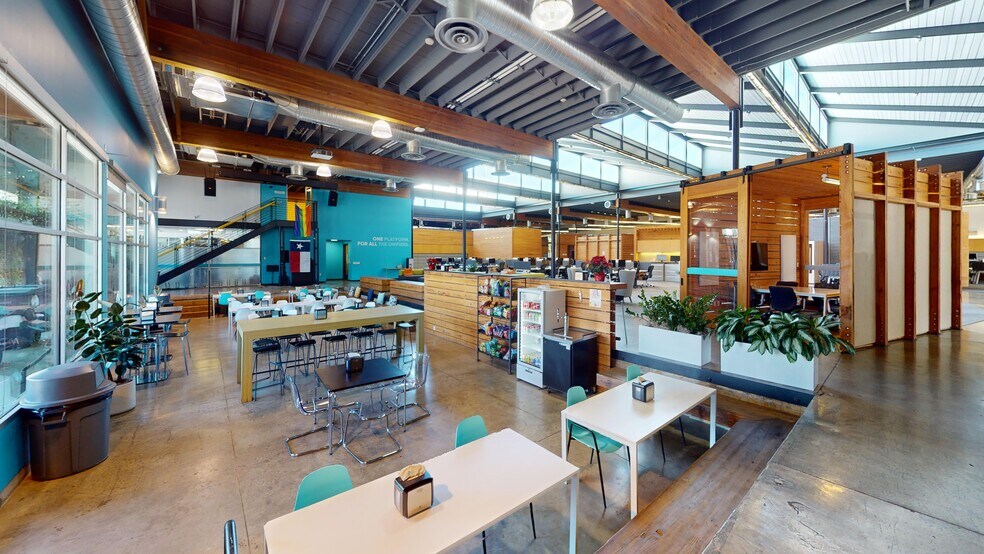 More Photos Of 2201 E 6th St, Austin Loft Creative Space For Lease