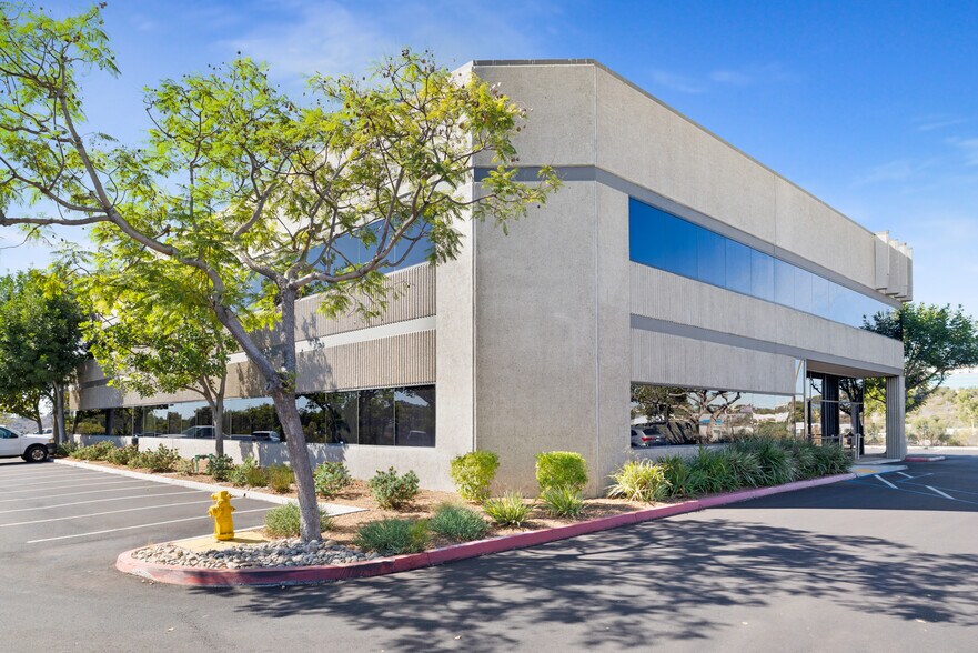 More Photos Of 9765 Clairemont Mesa Blvd, San Diego Light Manufacturing For Lease