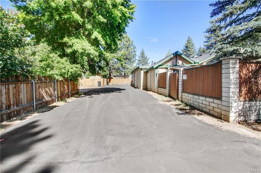 More Photos Of 337 W Big Bear Blvd, Big Bear City Restaurant For Sale