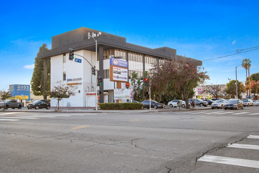 Primary Photo Of 1801-1843 La Cienega Blvd, Los Angeles Unknown For Lease