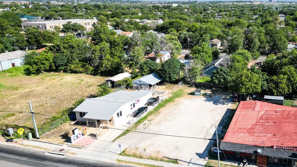 More Photos Of 2931 E Houston St, San Antonio Land For Sale