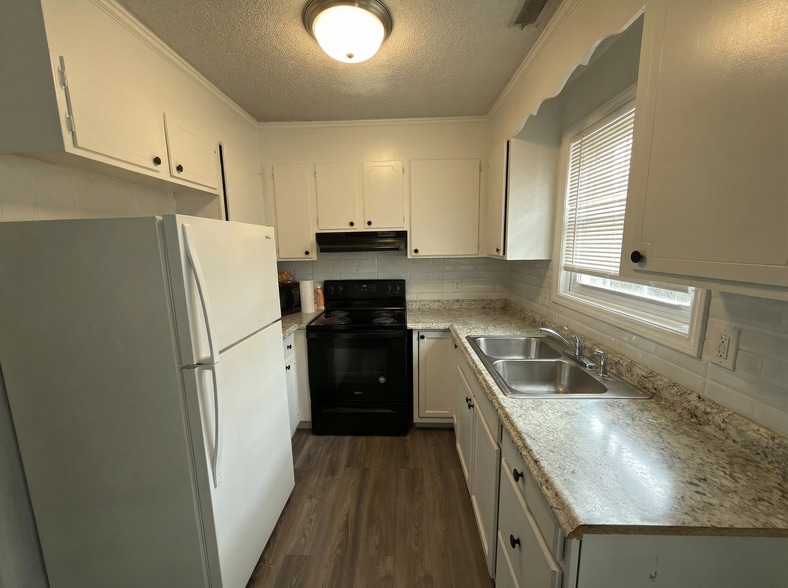 More Photos Of 118 Ethel Dr, Stanley Multifamily For Sale