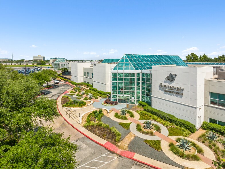 More Photos Of 9700-9702 Bissonnet St, Houston Office For Lease