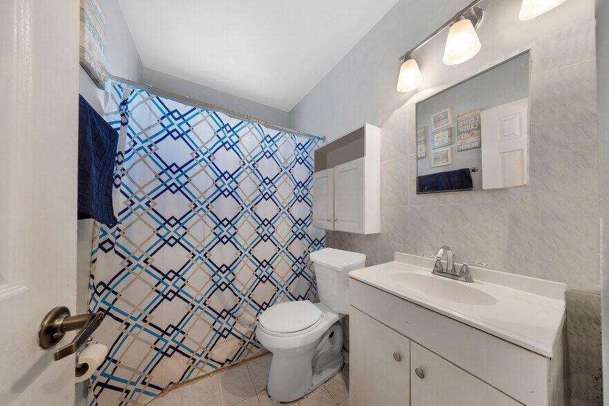 More Photos Of 3126 NW 28th St, Miami Apartments For Sale