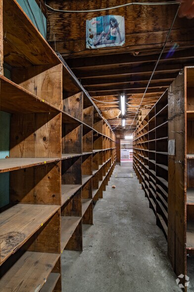 More Photos Of 923 S Prairie Ave, Inglewood Warehouse For Lease