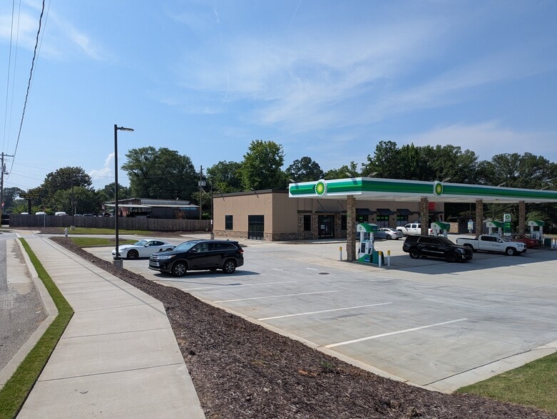 More Photos Of 1509 Old Concord Rd SE, Marietta Convenience Store For Lease