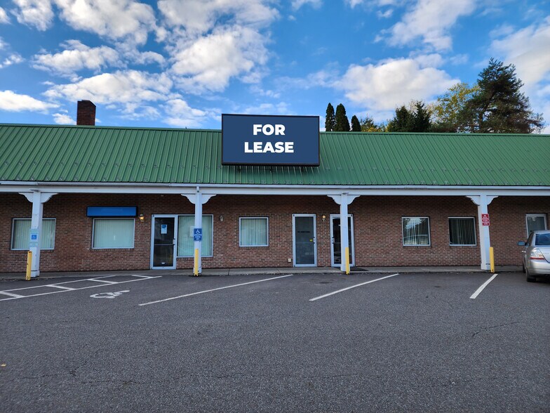 More Photos Of 16 Church St, Dallas Medical For Lease