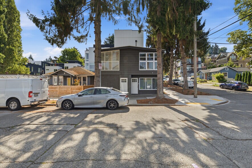 More Photos Of 1 W Dravus St, Seattle Apartments For Sale