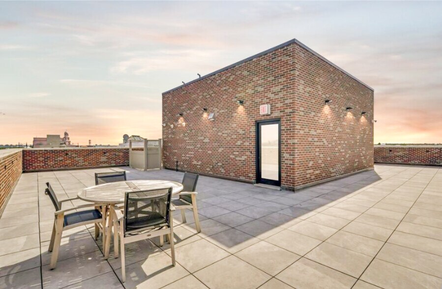 More Photos Of 2534 Steinway St, Long Island City Multifamily For Sale