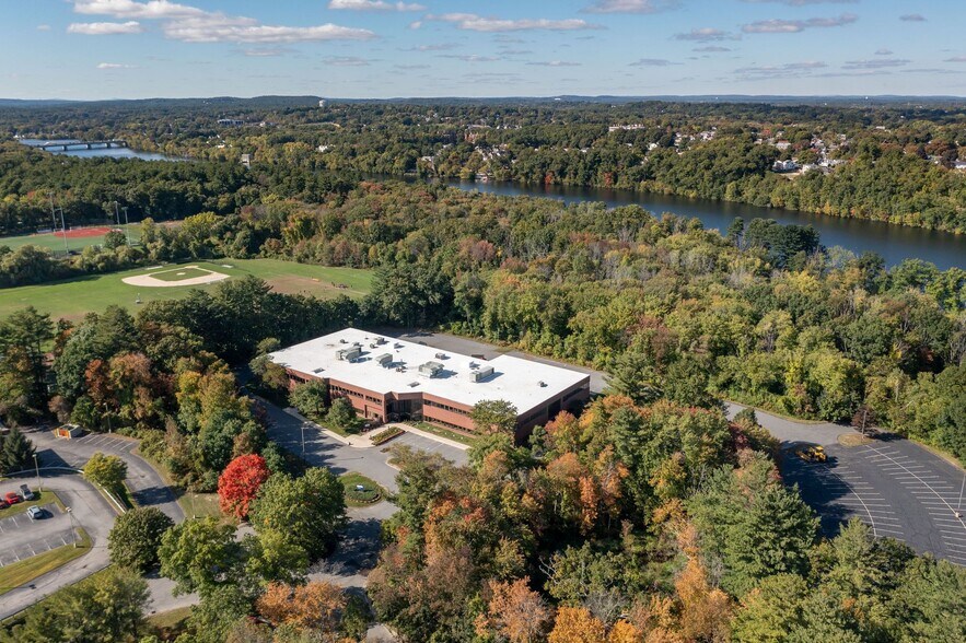 More Photos Of 6 Riverside Dr, Andover Research And Development For Lease