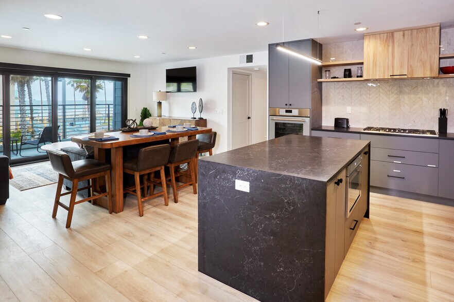 More Photos Of 801-809 Seacoast Dr, Imperial Beach Apartments For Sale