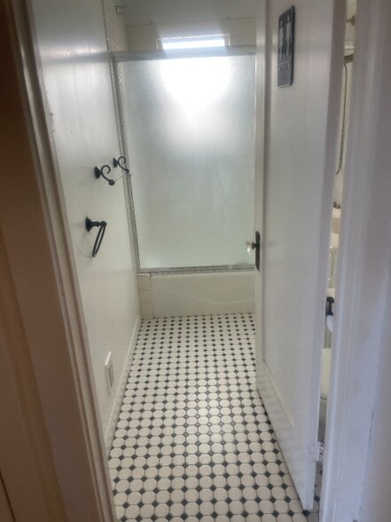 More Photos Of 3915 Bluff Pl, San Pedro Apartments For Sale