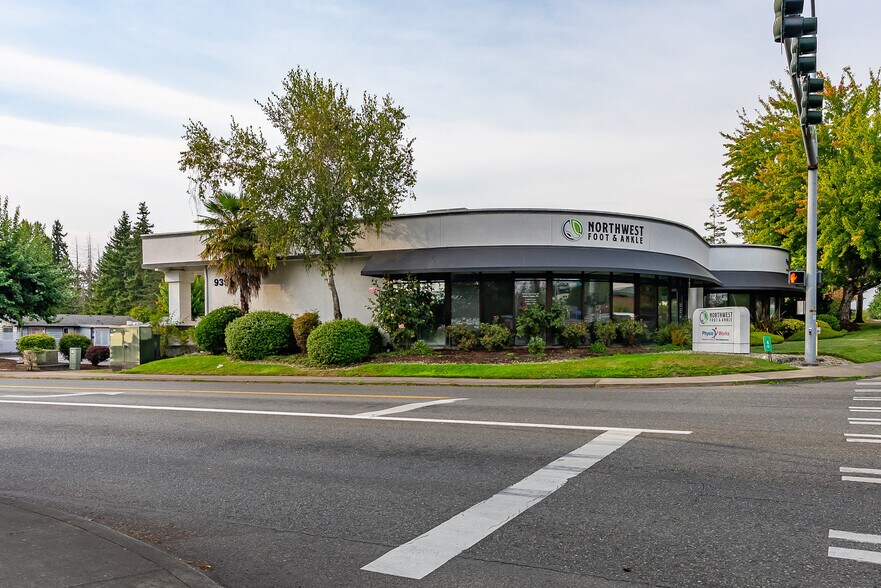 Primary Photo Of 9399 Ridgetop Blvd NW, Silverdale Storefront Retail Office For Lease