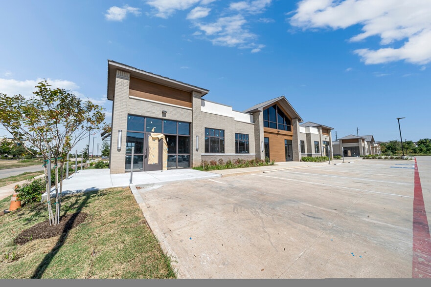 More Photos Of 1039 Imperial Blvd, Sugar Land Medical For Lease
