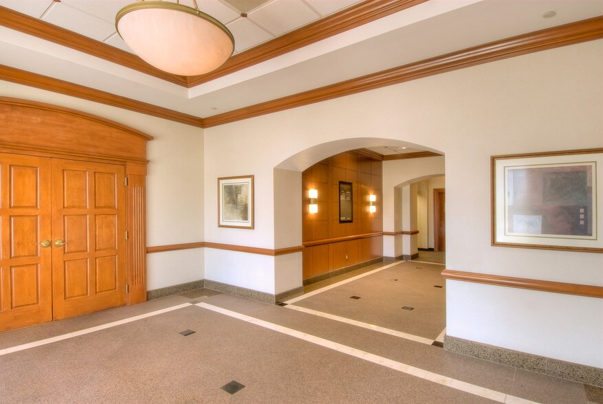 More Photos Of 12008 South Shore Blvd, Wellington Medical For Lease
