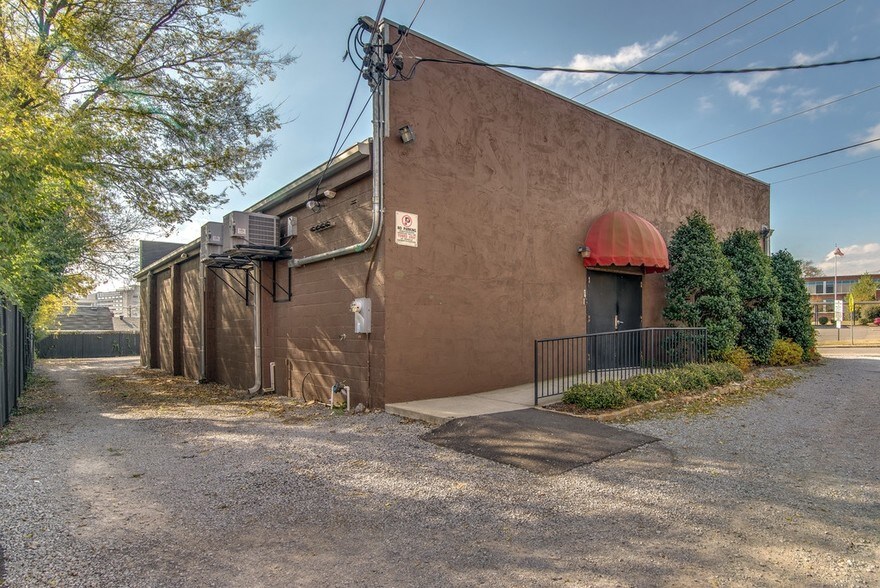 More Photos Of 1829 Jo Johnston Ave, Nashville Medical For Lease