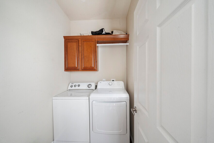 More Photos Of 1198 Jones Butler Rd, College Station Apartments For Sale