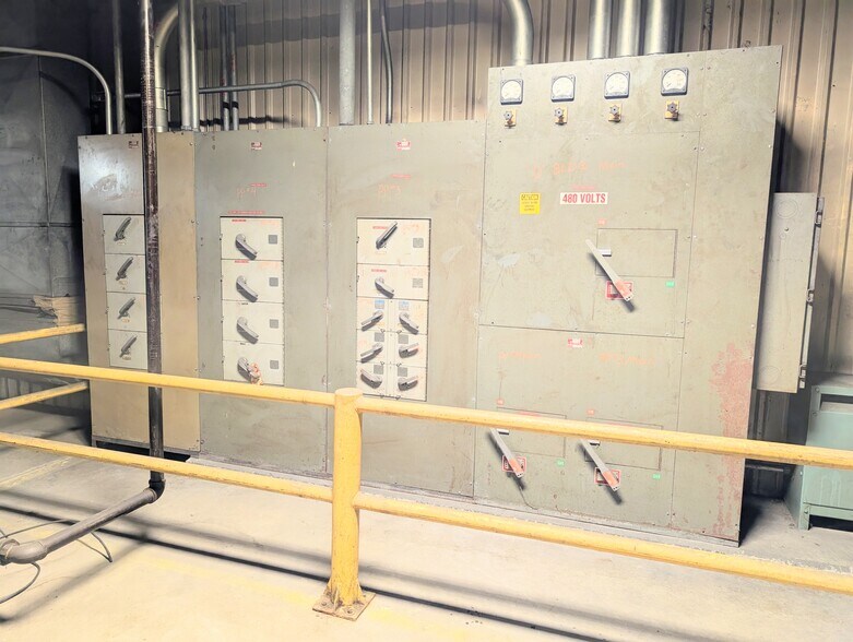 More Photos Of 1469 US Highway 59, Moran Manufacturing For Sale