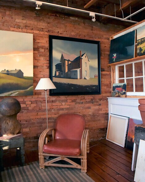 More Photos Of 140 Broadway E, Granville Storefront Retail Office For Sale