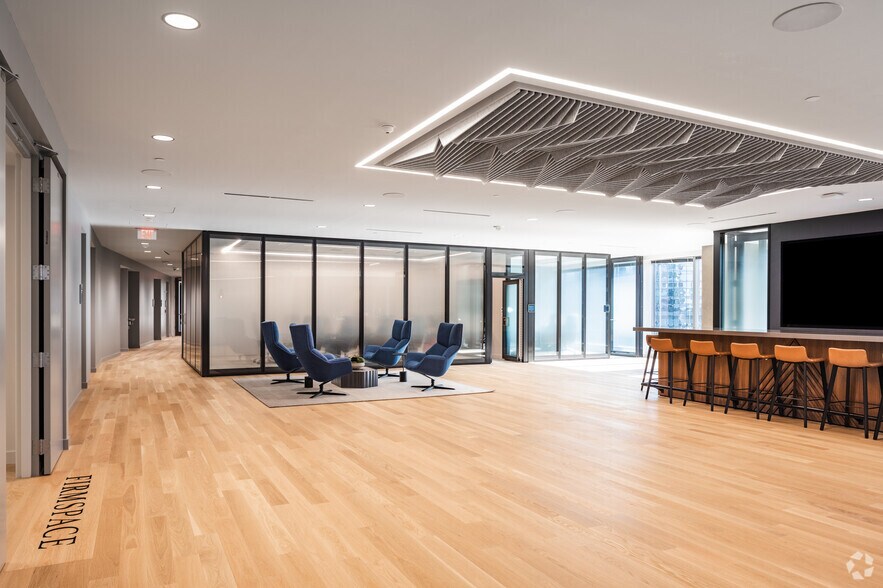 Photo of 17th Floor Ste 1725