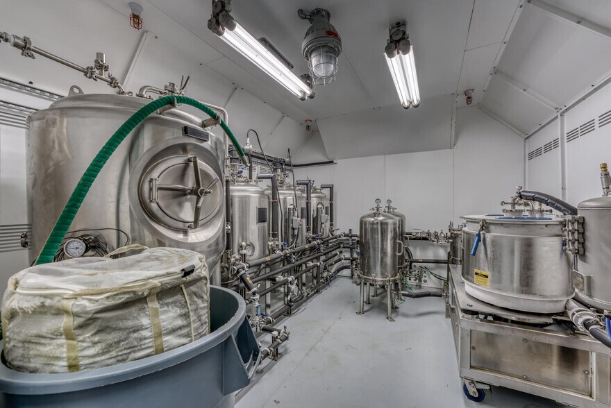 More Photos Of 680 E Glendale Ave, Sparks Warehouse For Sale