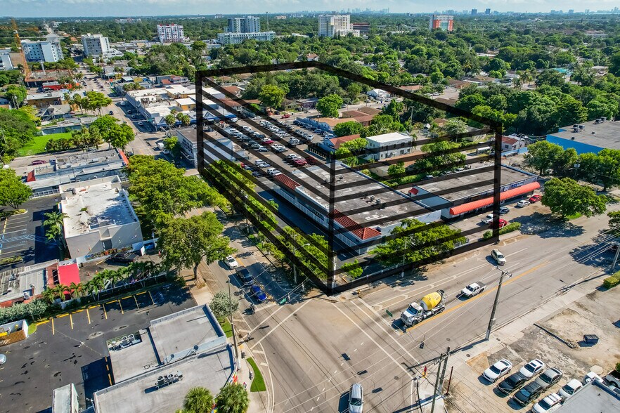 More Photos Of 2901 NW 17th Ave, Miami Office For Sale