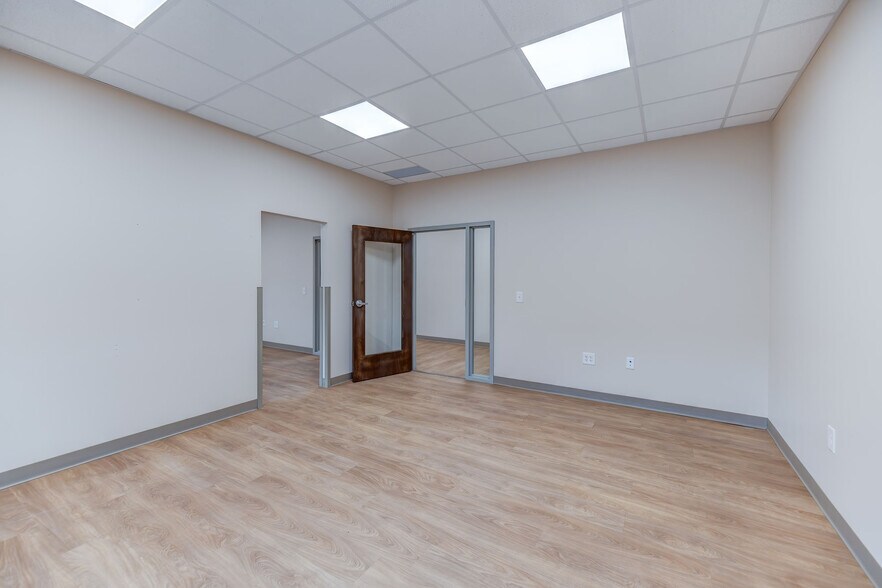 More Photos Of 1033 Alliance Park Dr, Bloomsburg Office For Lease