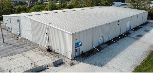 Primary Photo Of 399 Phillips Ave, Toledo Manufacturing For Lease