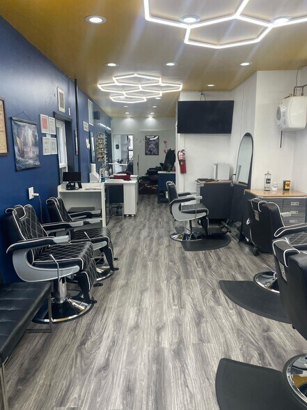 More Photos Of 2408 Grand Concourse, Bronx Office For Lease