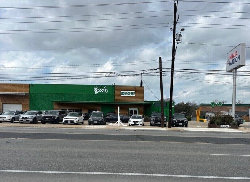 Primary Photo Of 6500 N Lamar Blvd, Austin Freestanding For Lease