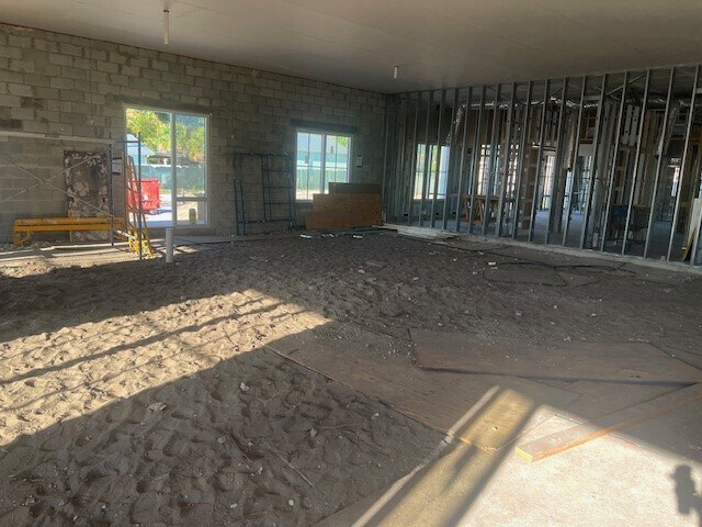 More Photos Of 1052 SE Ocean Blvd, Stuart Office For Lease