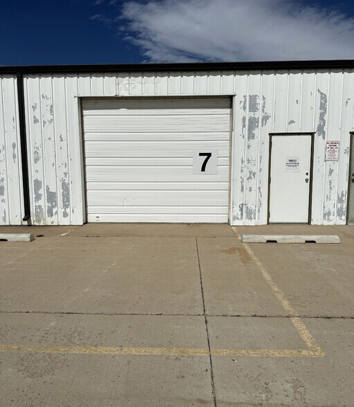 More Photos Of 204 N Link Ln, Fort Collins Flex For Lease