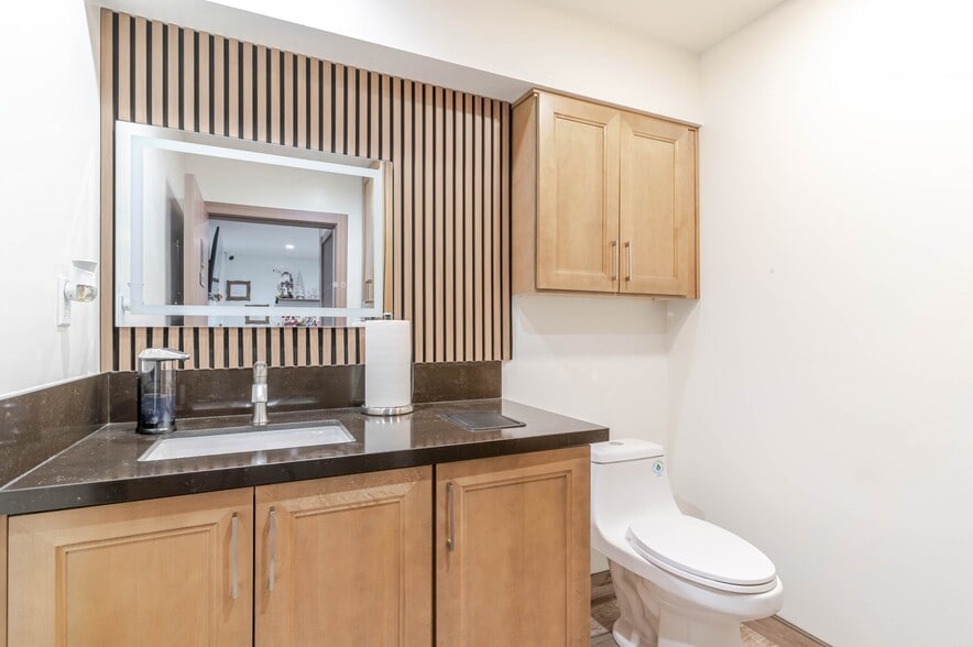 More Photos Of 11635-11637 Tuxford St, Sun Valley Warehouse For Sale