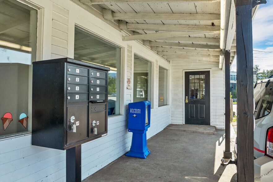 More Photos Of 3631 White Mountain Hwy, North Conway Office For Lease