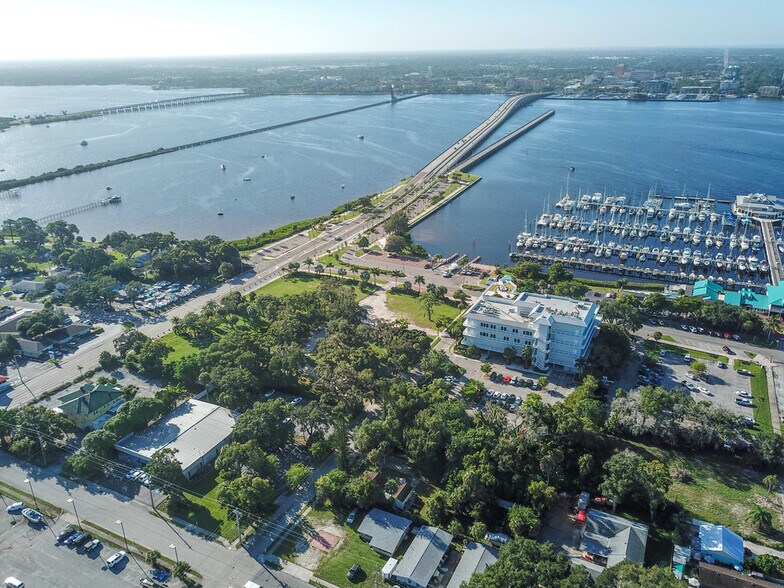 More Photos Of 834 Riverside Dr, Palmetto Land For Sale