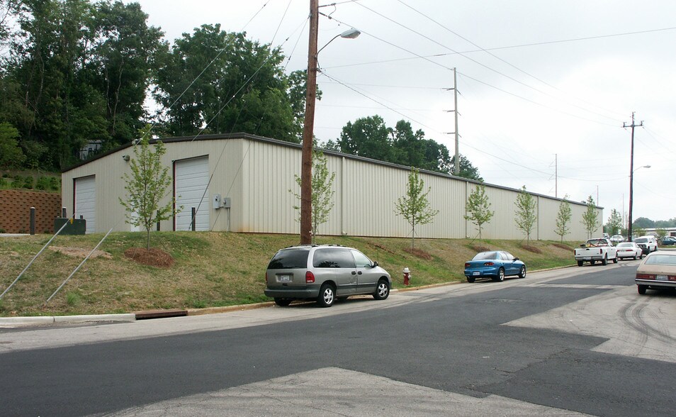 More Photos Of 600 Mercury St, Raleigh Warehouse For Lease