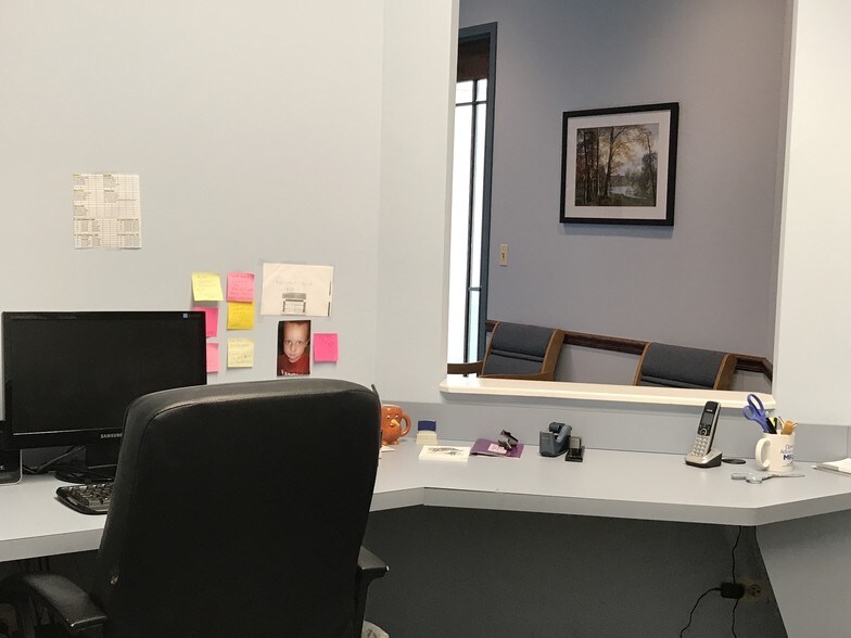 More Photos Of 28369 Davis Pky, Warrenville Office For Lease