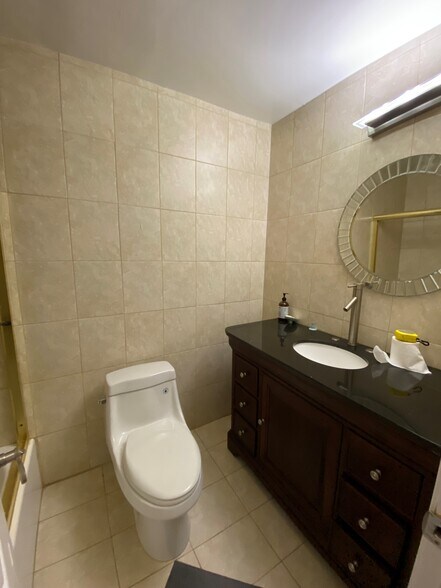 More Photos Of 12347 Carroll Ave, Rockville Service For Lease