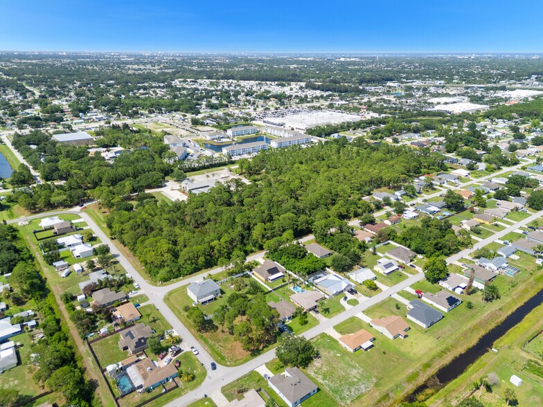 More Photos Of 00 SE Coply St, Palm Bay Land For Sale