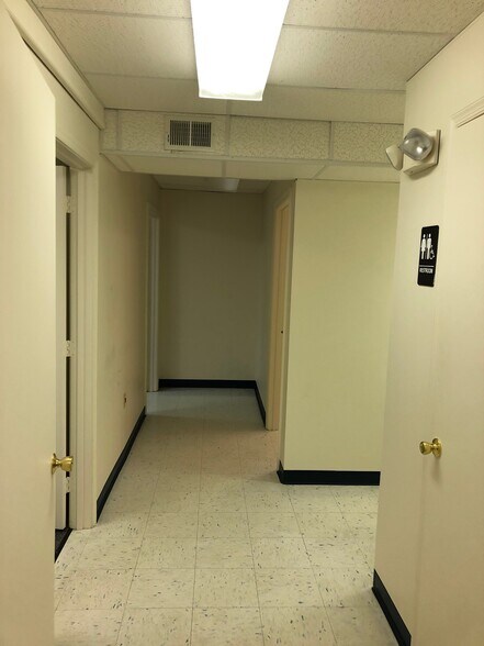 More Photos Of 7627 Leonardtown Rd, Hughesville Storefront Retail Office For Lease