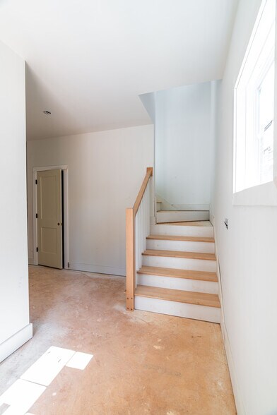 More Photos Of , Raleigh Specialty For Sale