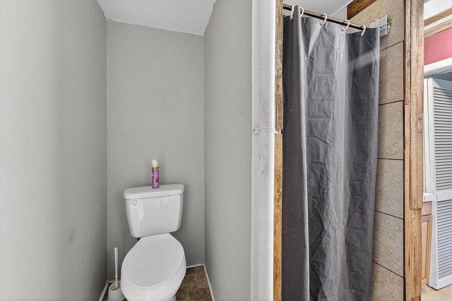 More Photos Of 4701 Land O Lakes Blvd, Land O' Lakes Apartments For Sale