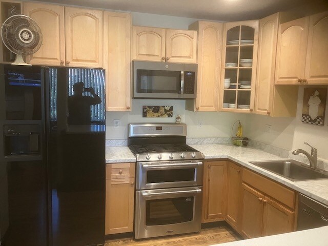 More Photos Of 106 E Main St, Grass Valley Restaurant For Sale