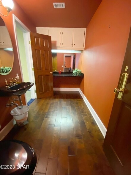 More Photos Of 4431 Lafayette St, Marianna Office For Lease