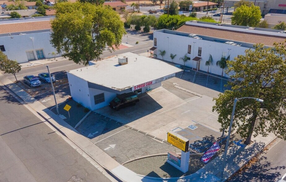 Primary Photo Of 1799 E Florida Ave, Hemet Freestanding For Lease