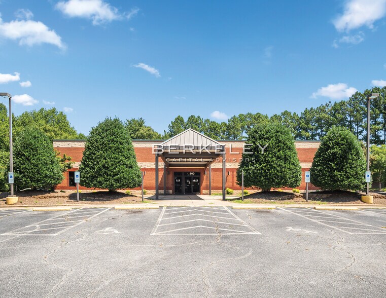 More Photos Of 800 E Hanes Mill Rd, Winston-Salem Restaurant For Sale