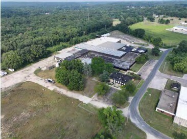 More Photos Of 5595 Collingwood Ave, Kalamazoo Warehouse For Lease